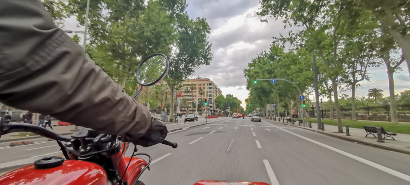 Full Day Barcelona Tour on Sidecar Motorcycle, photo 3 of 14