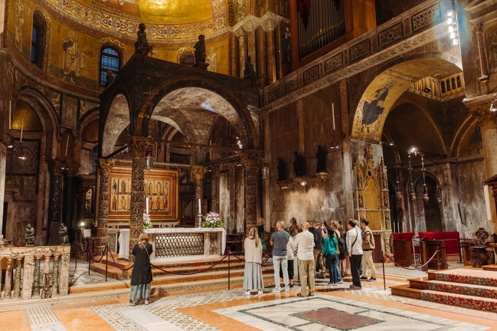 VIP Alone in St. Mark’s Basilica After Hours