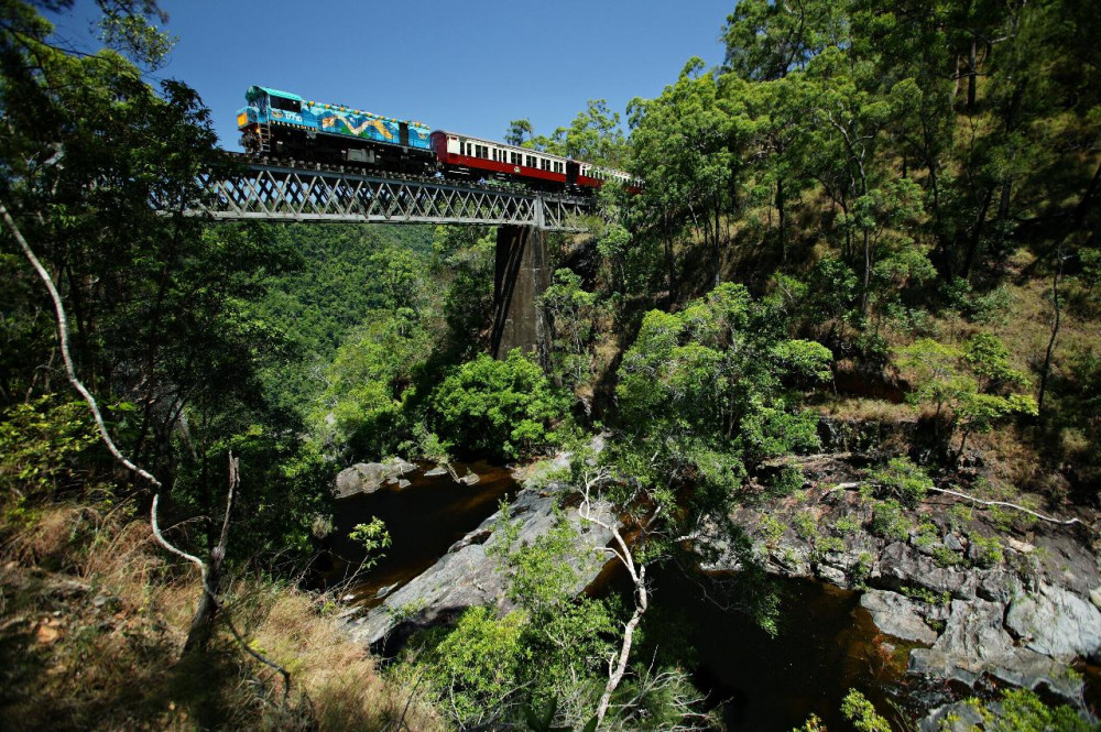 Kuranda: Skyrail and Scenic Rail from Cairns with Short Day Tour