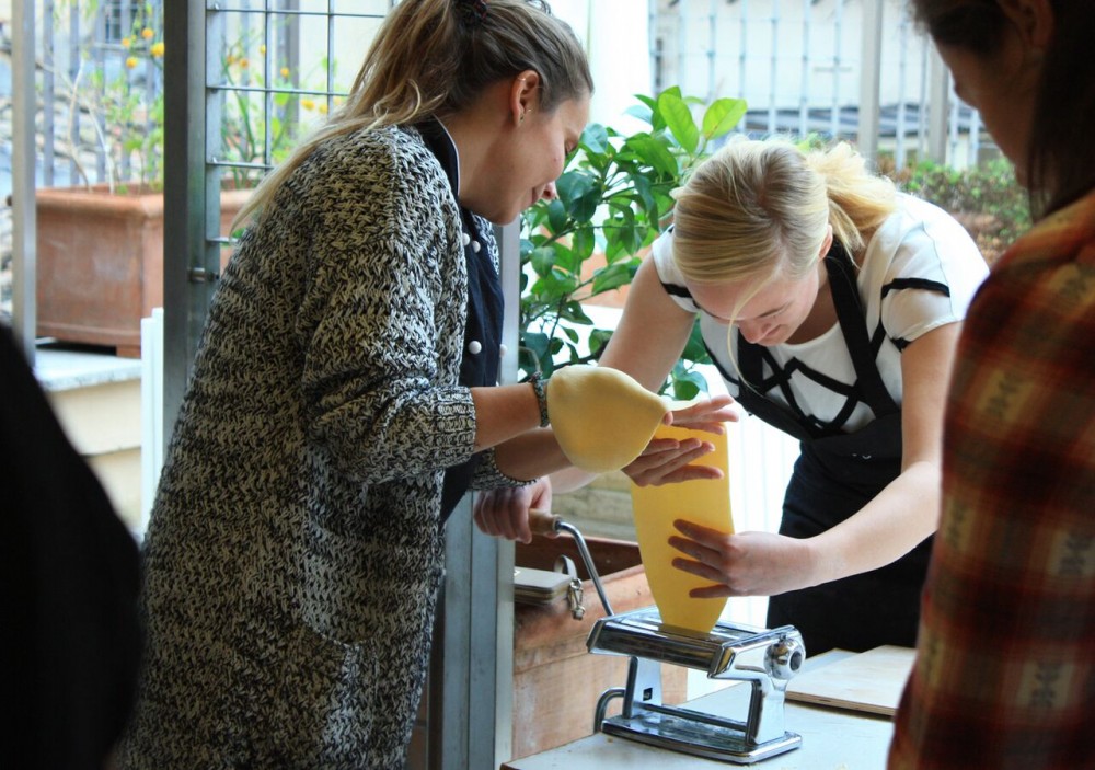 PastaMaking Class Cook, Dine & Drink Wine with a Local Chef Rome
