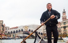 Welcome to Venice - Walking Tour & Gondola Ride