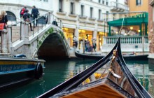 Welcome to Venice - Walking Tour & Gondola Ride
