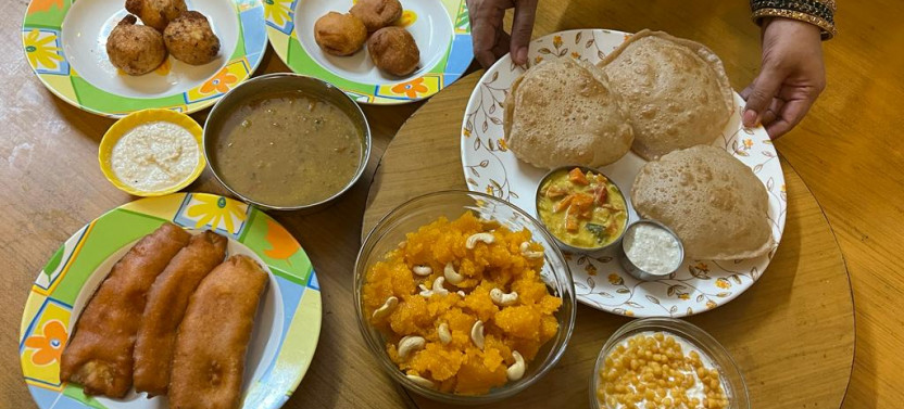 Chennai Market Tour & Cooking Class in a Local Home with Meena