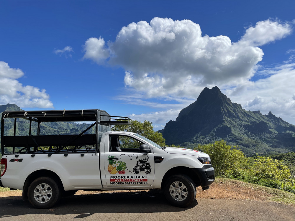 Safari 4x4 Excursion in Moorea with Hotel Transfers