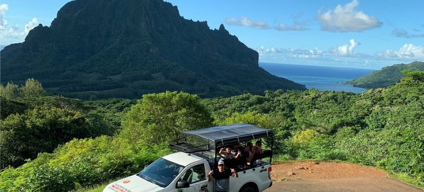 4x4 Moorea Safari Tour with Hotel Transfers