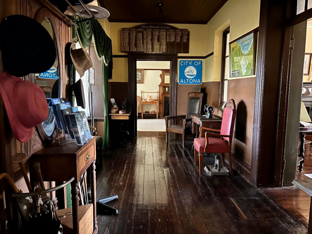 Melbourne: Altona Homestead Ghost Tour & Paranormal Investigation