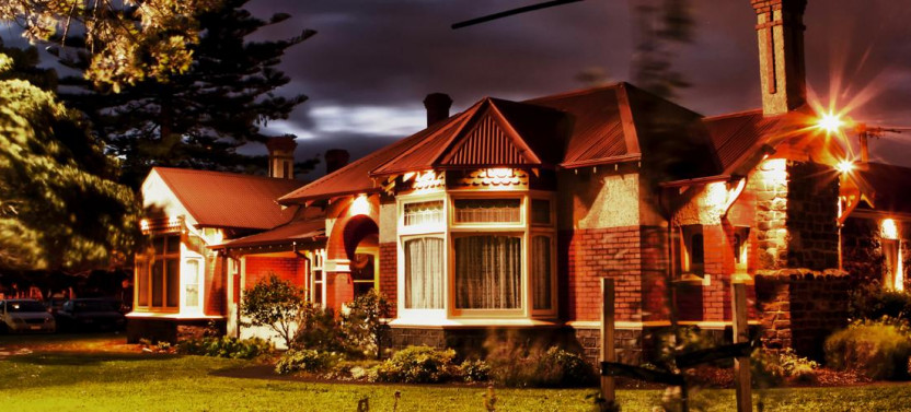 MELBOURNE: Altona Homestead Ghost Tour: Spirits of the Past