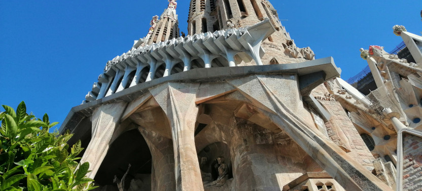 Sagrada Família Guided Tour With Priority Access