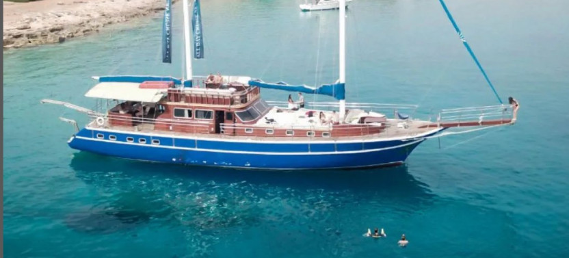Half Day Cruise: Athens Riviera Adventure with Swim, Lunch, and Refreshment
