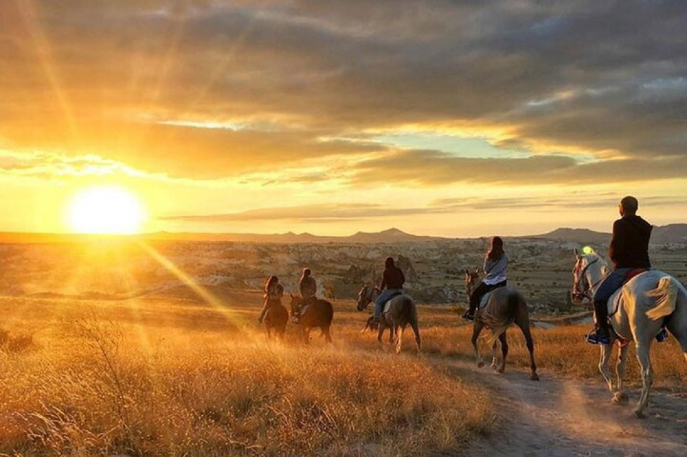 2 Hour Horseback Riding Tour Through the Valleys of Cappadocia