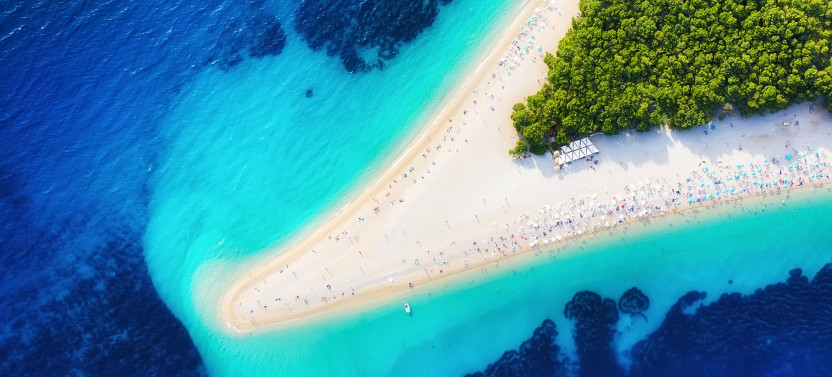 1/2 Day Speedboat: Golden Horn Beach, Bol Town & Hidden Bay of Brač Island
