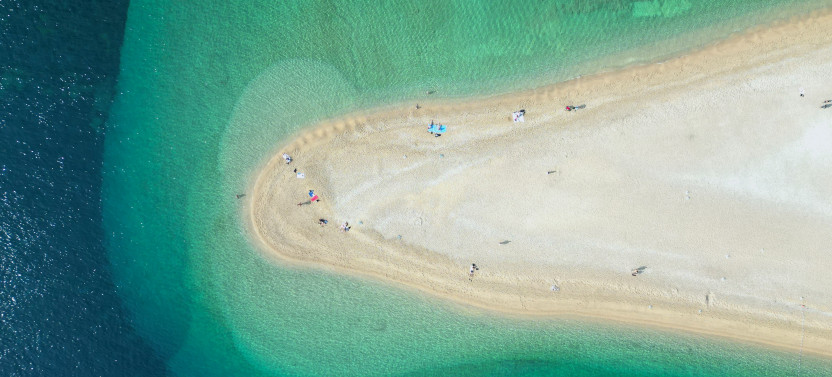 1/2 Day Speedboat: Golden Horn Beach, Bol Town & Hidden Bay of Brač Island