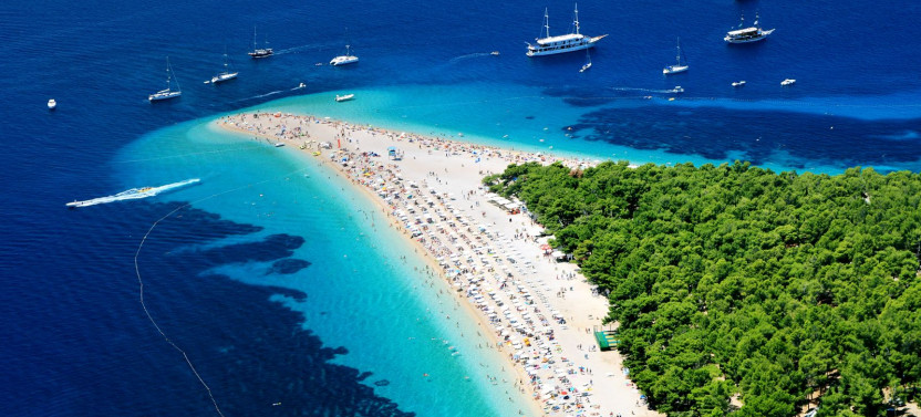 1/2 Day Speedboat: Golden Horn Beach, Bol Town & Hidden Bay of Brač Island