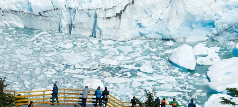 Perito Moreno Glacier - Calafate (Footbridges and Navigation)