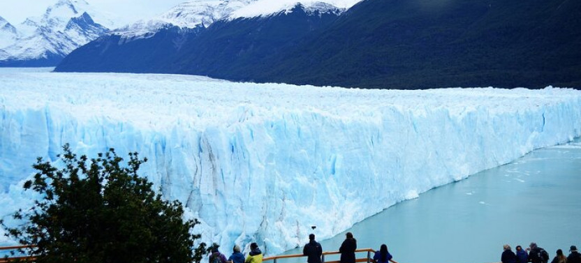Perito Moreno Glacier - Calafate (Footbridges and Navigation)
