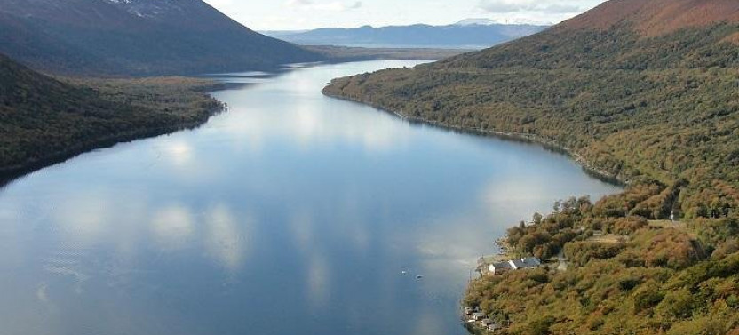 7-Hour Lakes Escondido & Fagnano From Ushuaia