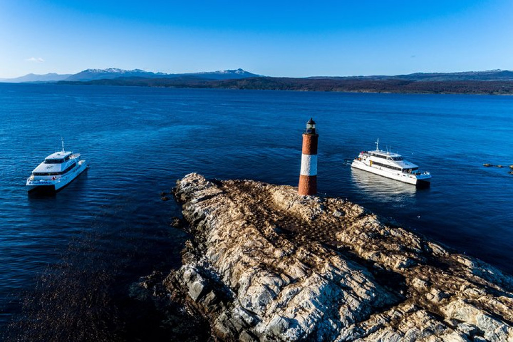 Navigation in the Beagle Channel with Mini Trekking From Ushuaia