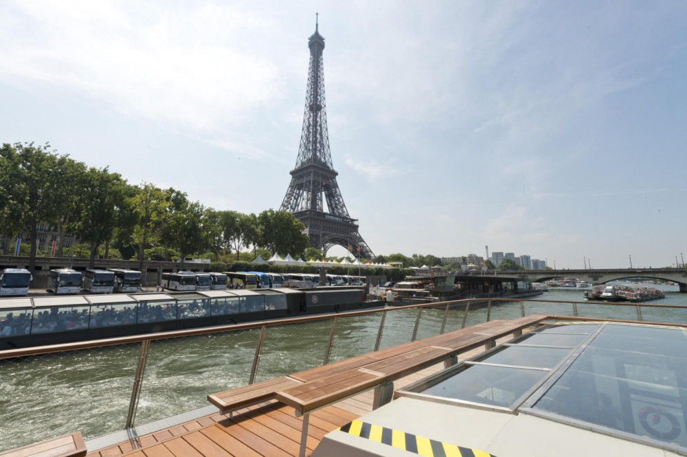 Bateaux Parisiens Cruise Ticket