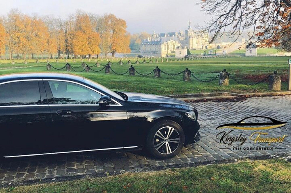 Private Transfer from Paris to Beauvais-Tillé Airport (BVA)