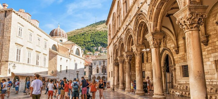 Exploring Dubrovnik City Walls from Split