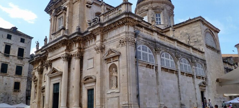 Exploring Dubrovnik City Walls from Split