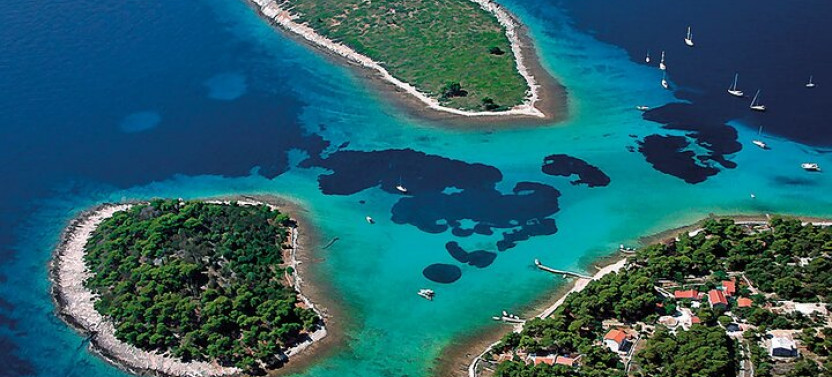 Blue Lagoon Escape: Private Marvel Tour from Split