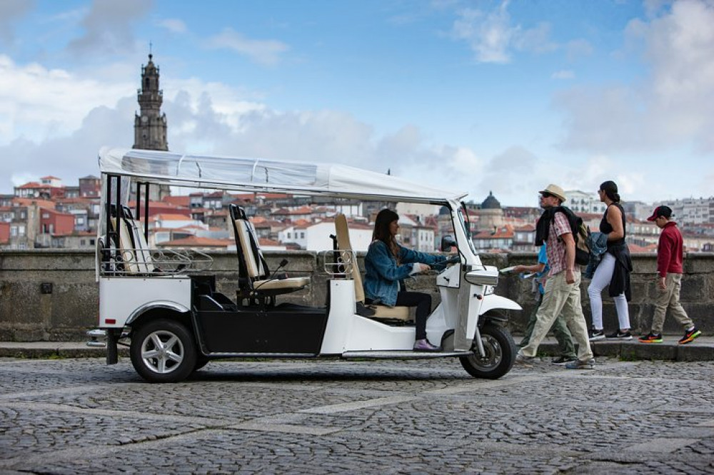 Porto Highlights Express Tour by TukTuk