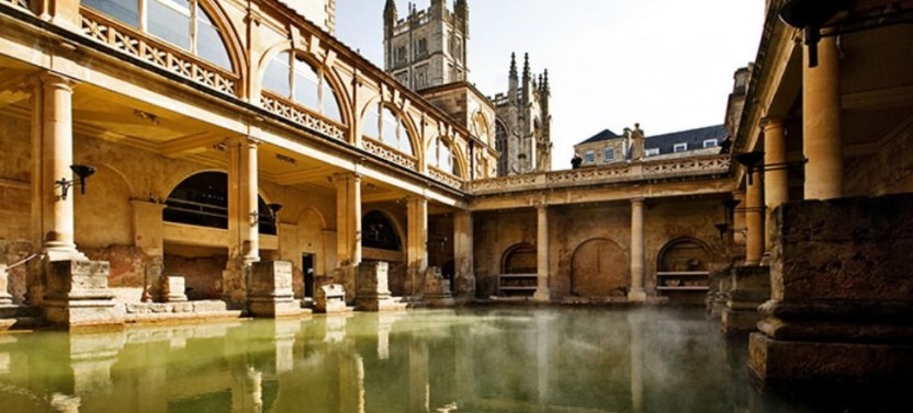 Bath, Avebury & Lacock Village from London