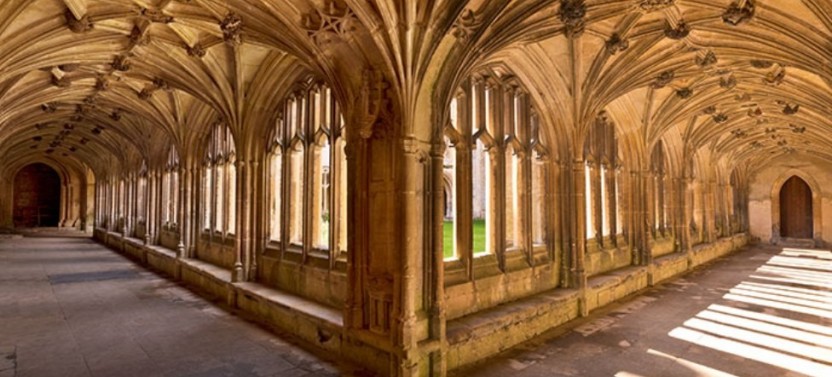 Bath, Avebury & Lacock Village from London