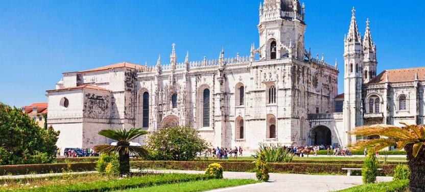 Small Group Sintra Tour With Pena Palace, Belém And Cascais