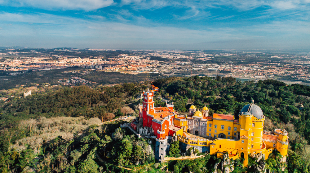 Small Group Day Tour to Fátima, Nazaré & Sintra