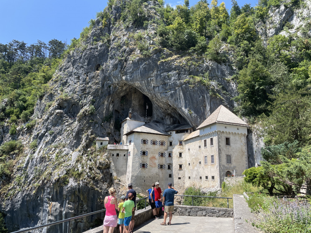 Postojna Cave and Predjama Castle with Ljubljana from Zagreb