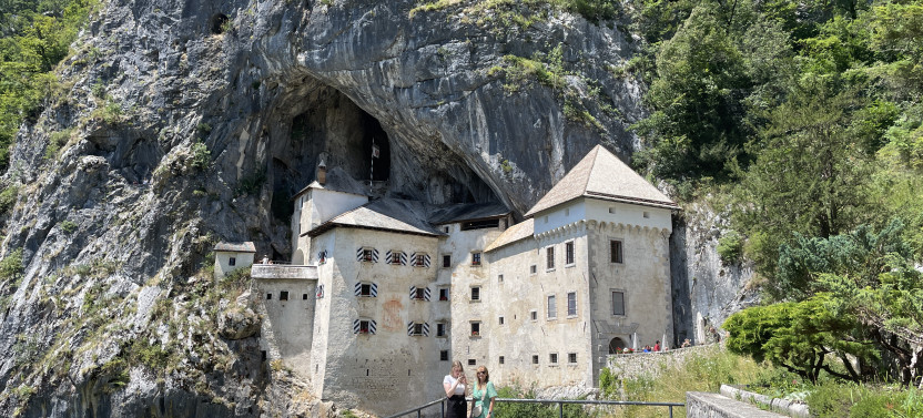 Postojna Cave and Predjama Castle with Ljubljana from Zagreb