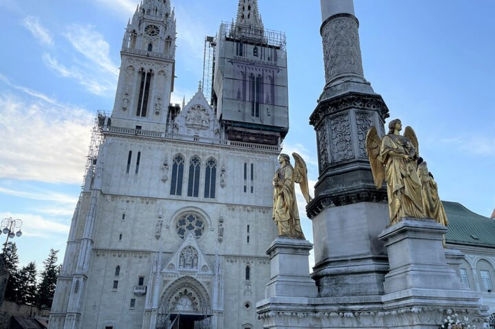 Zagreb Walking Small Group Tour with Funicular Ride