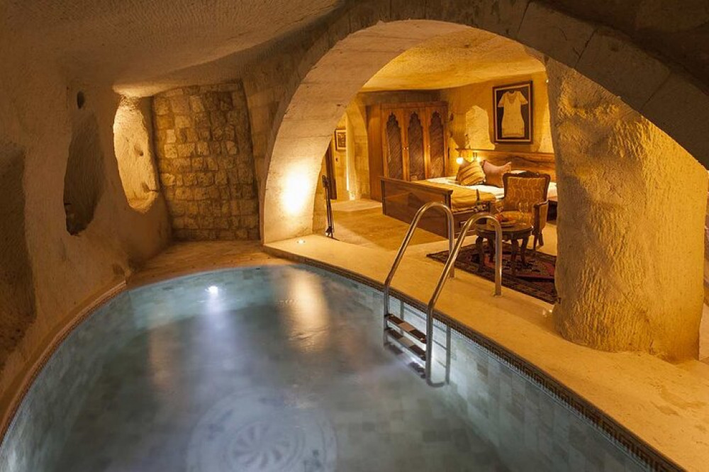 4 Day Cappadocia Tour from Istanbul with Cave Hotel