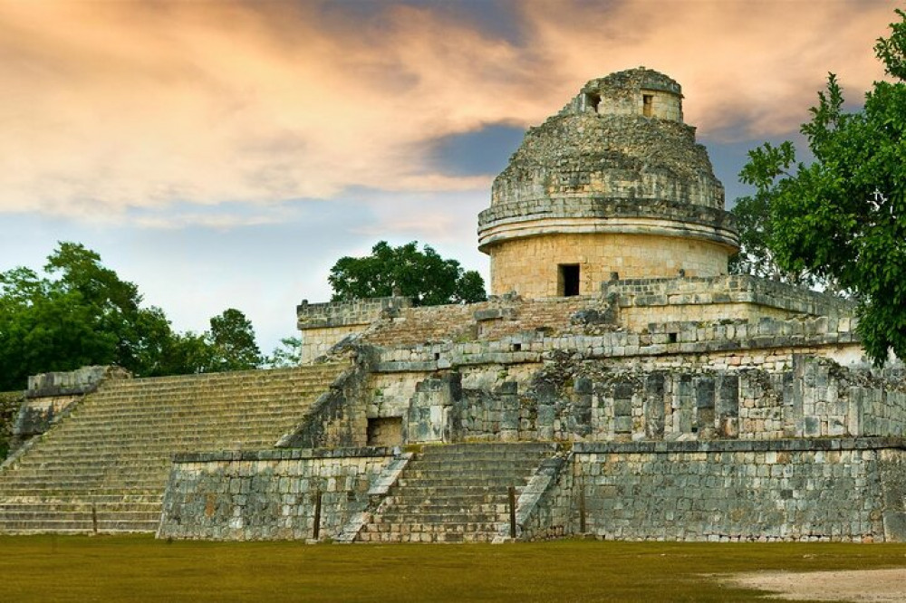 Marvels of Yucatan: Chichen Itza & 2 Cenotes with Lunch Included