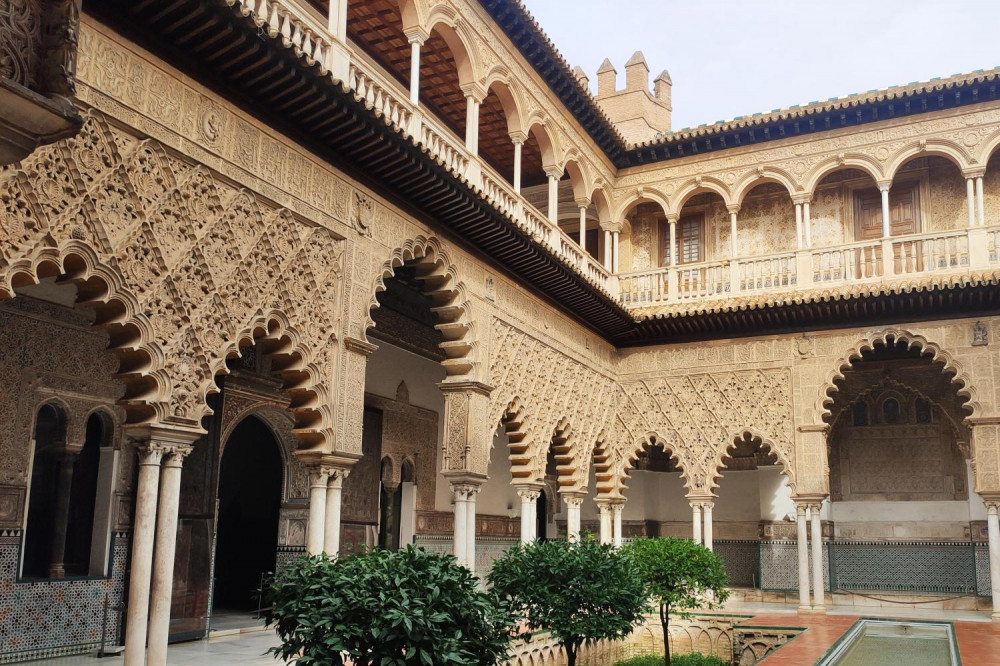 Alcázar, Seville Cathedral & Giralda Guided Tour (Spanish)