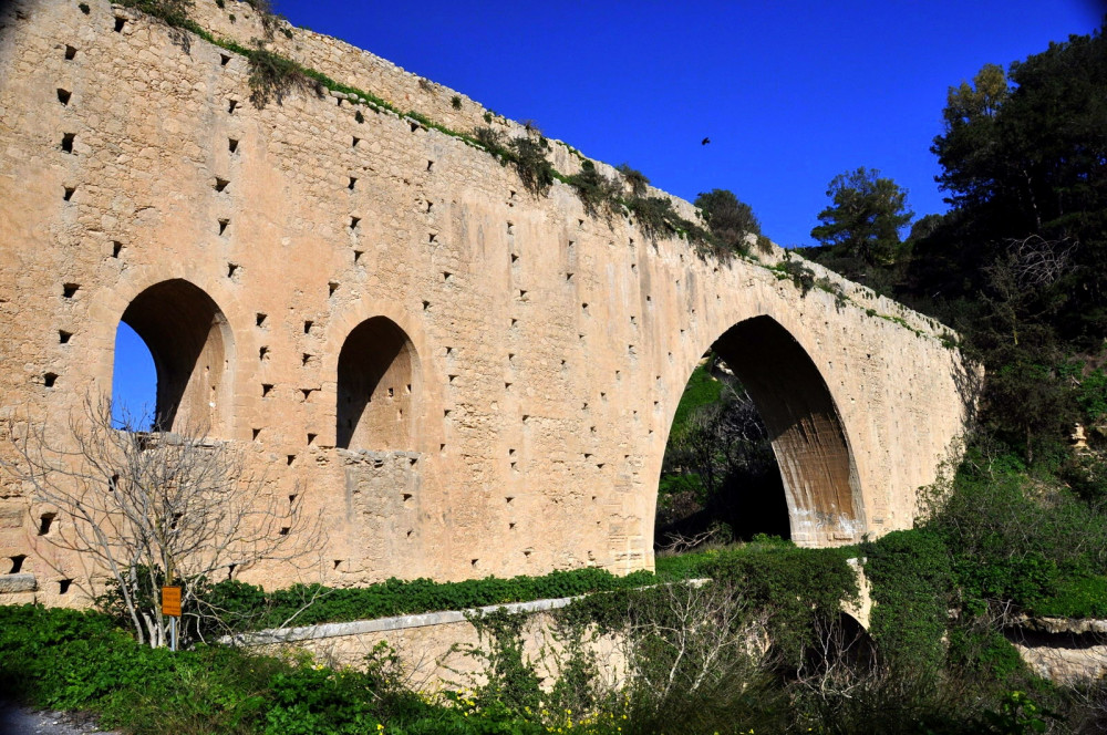 Full day Knossos & Villages E-bike Tour