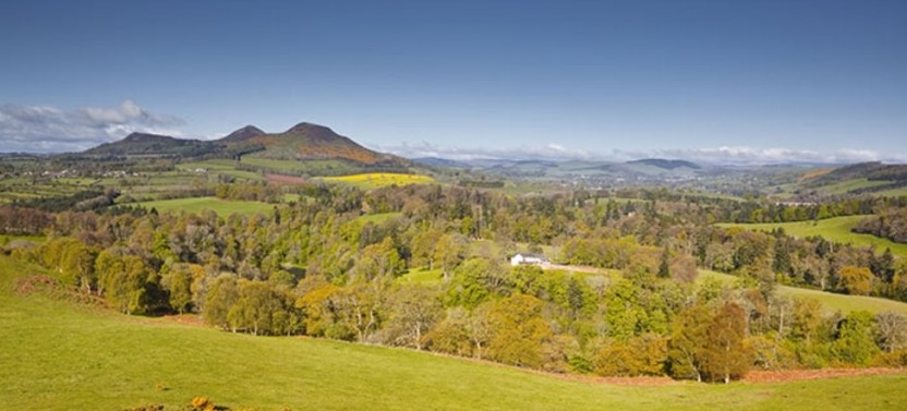 8 Day Small Group London to Edinburgh Adventure from London
