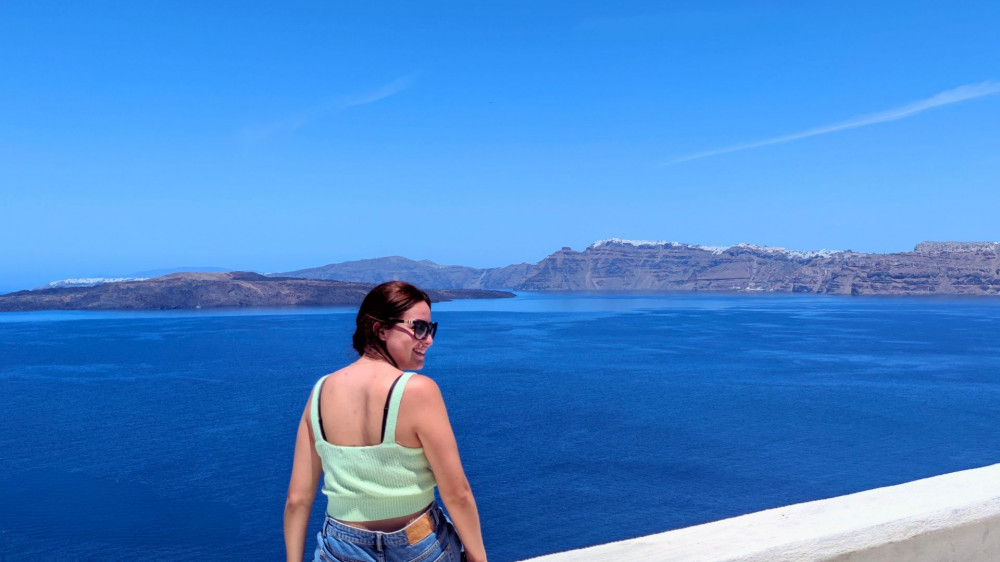 Santorini Local Hangouts: Insiders Private 5-hour Sightseeing Tour