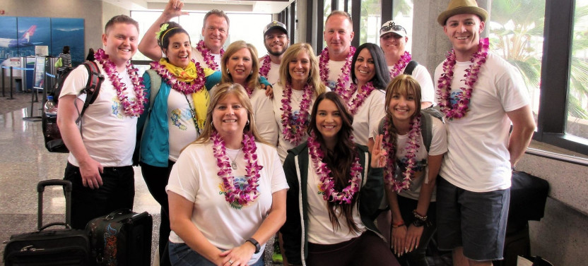 Kahului Maui Airport - Large Group Lei Greeting (8 or more)