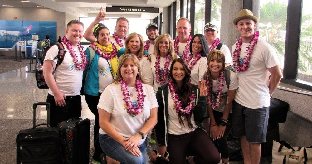 Lihue Kauai Airport - Large Group Lei Greeting (8 or more)