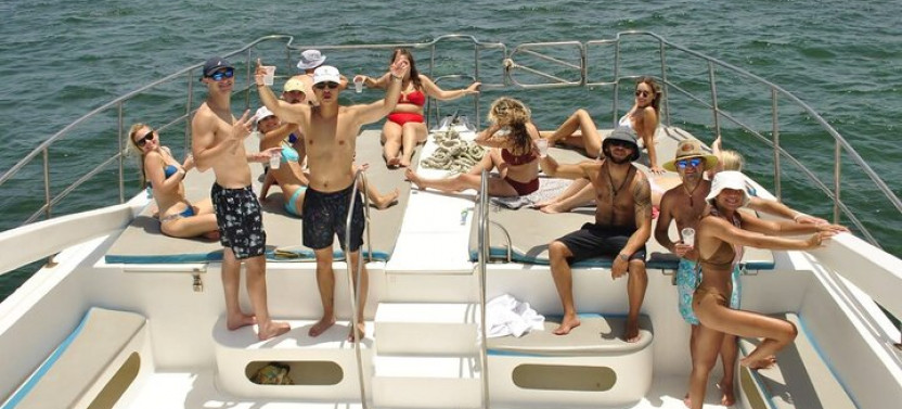 Private Catamaran Boat Cruise up 10 People