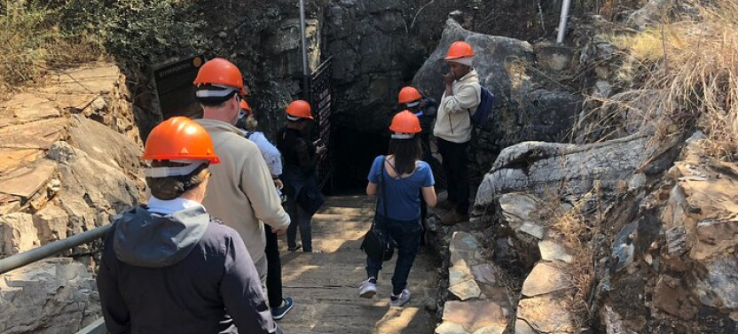 Cradle Of Humankind Half Day Tour with Maropeng Exhibition Centre