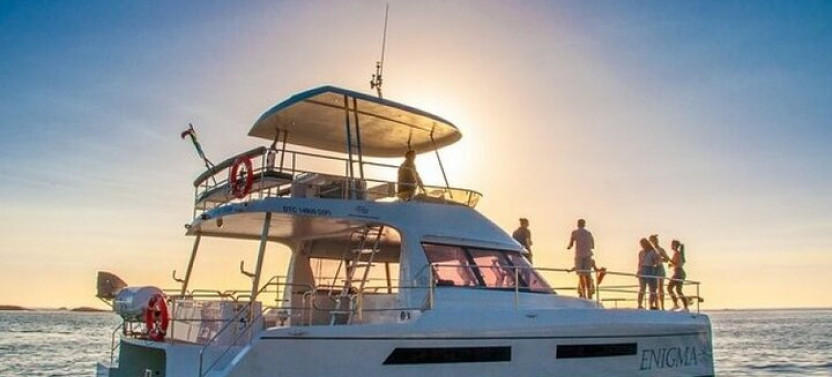 Table Mountain , Boulder Beach and Cape point Tour from Cape Town
