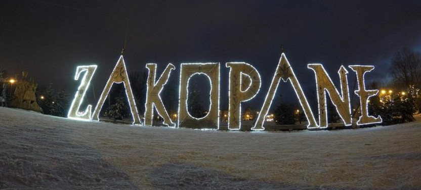 Skiing and Zakopane Tour Experience