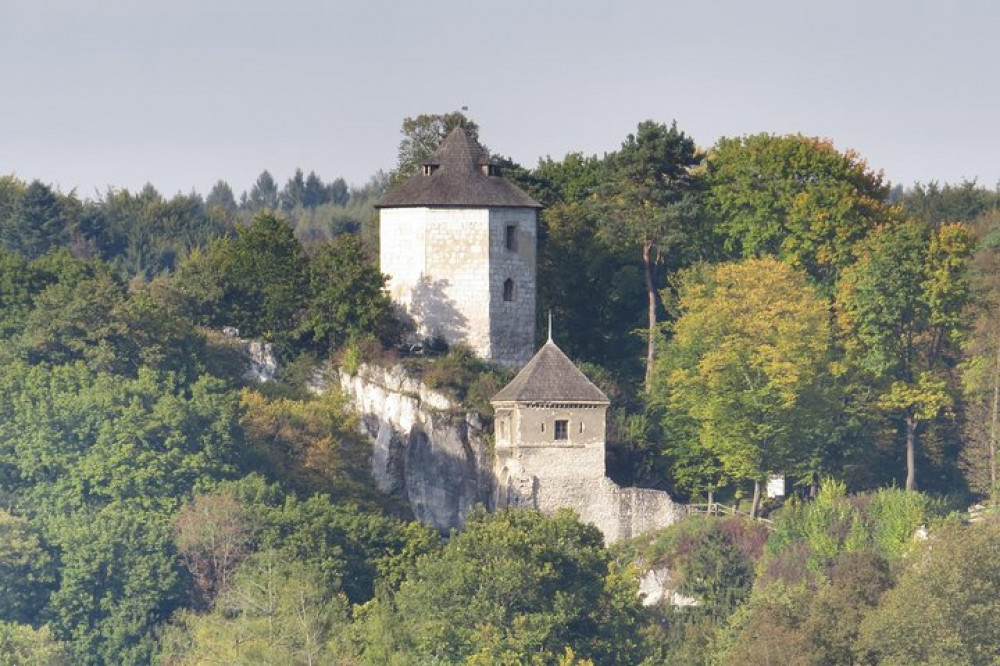 From Krakow: Ojcow National Park and Pieskowa Skala Castle