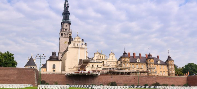 From Kraków: Czestochowa Black Madonna