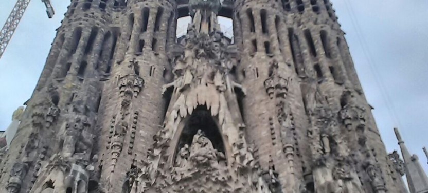 Gaudi Tour with Sagrada, Casa Batllo & Park Guell, photo 4 of 7