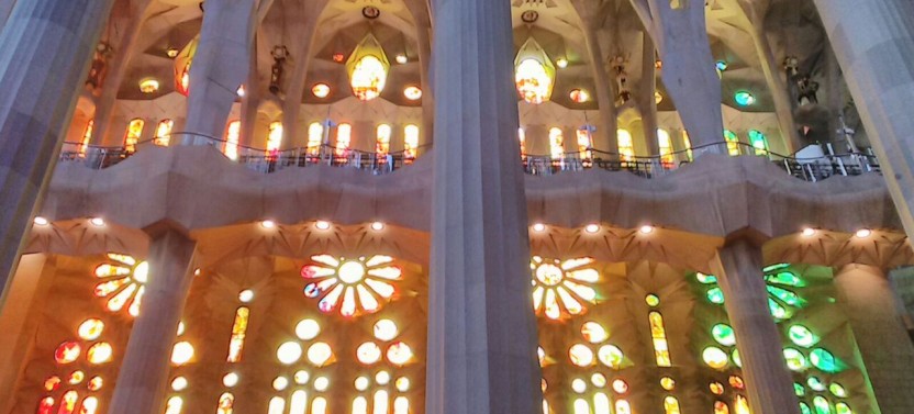 Sagrada Familia Highlights Tour with Skip the Line Tickets
